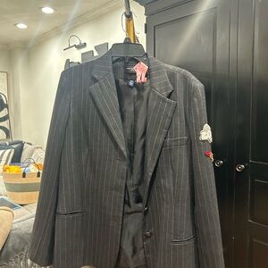 Elegant Gray Pinstripe Blazer
